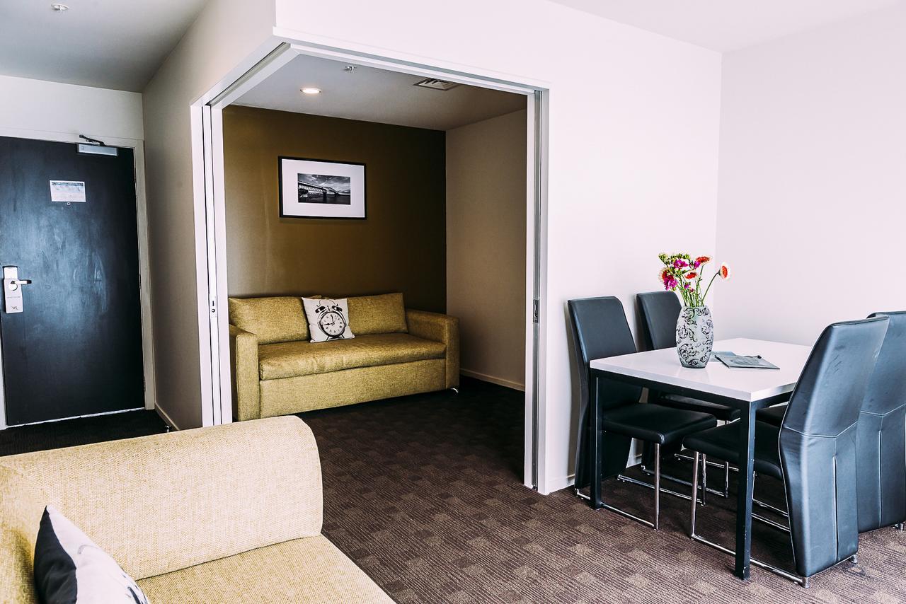 The Quadrant Hotel & Suites Auckland Extérieur photo