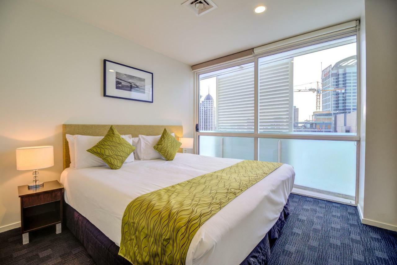 The Quadrant Hotel & Suites Auckland Extérieur photo